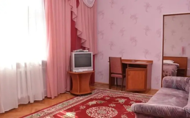 Hotel Merkuriy