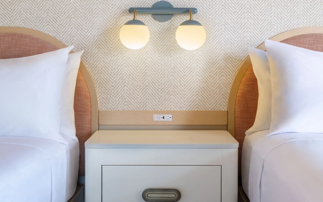 The Luce, St. Pete Beach, a Tribute Portfolio Hotel