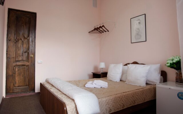 Ekvator Guest House