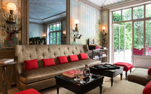 La Reserve Paris Hotel and Spa