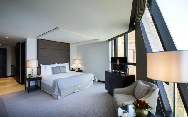 Bab Al Qasr Hotel & Residences