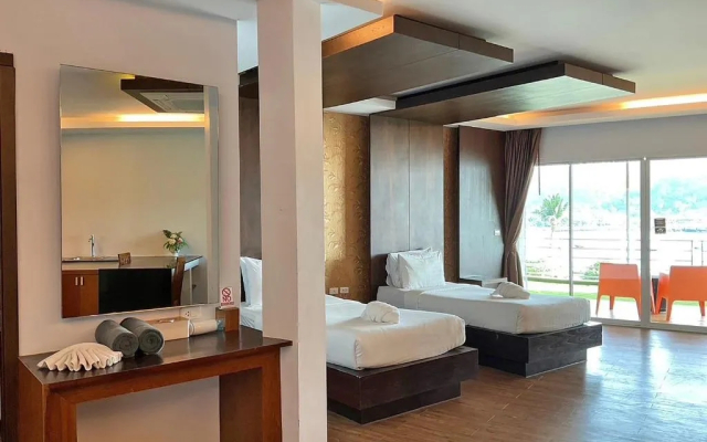 Phi Phi Cliff Beach Resort