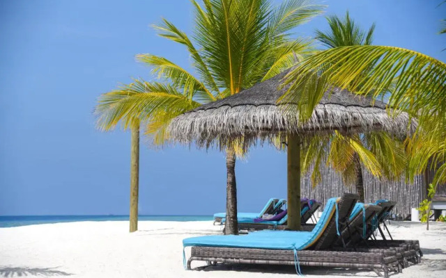 Constance Moofushi All Inclusive Hotel