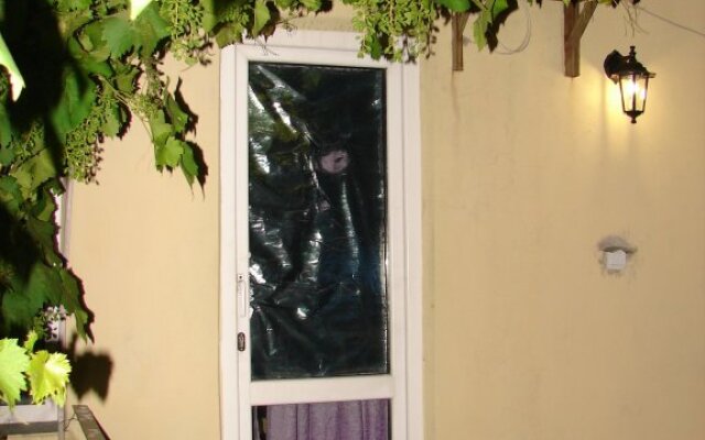 Guest House On Furmanova 29