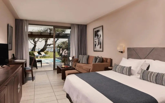 Kontokali Bay Resort & Spa