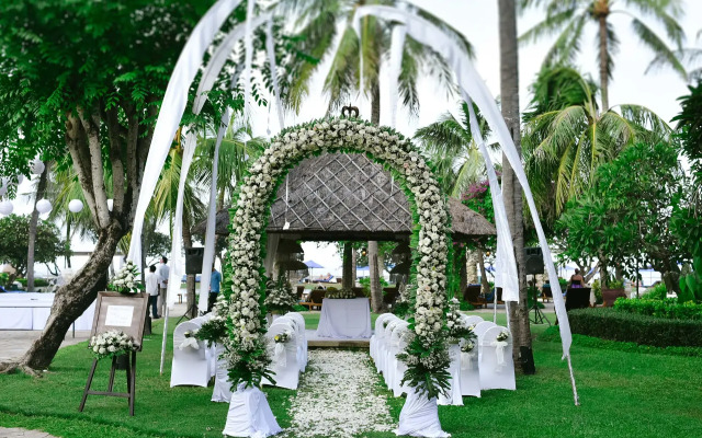Hotel Nikko Bali Benoa Beach