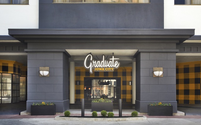 Graduate by Hilton Iowa City Hotel