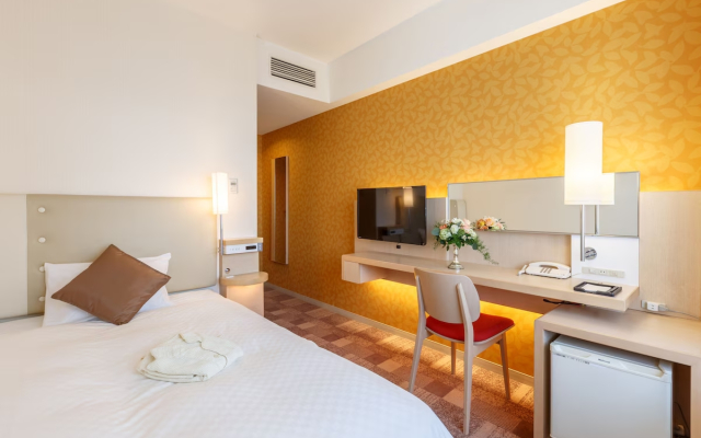 City Plaza Osaka Hotel