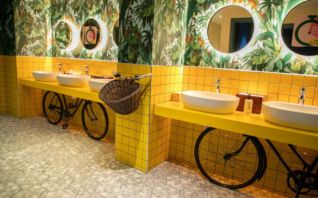 The Corner London City