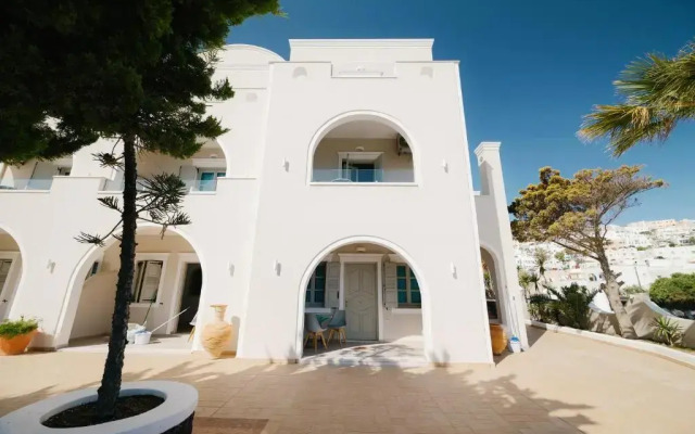 Blue Arise Fira Hotel