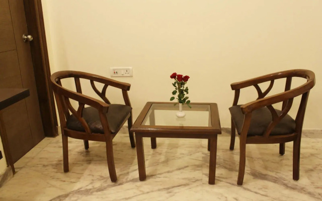 Itsy Hotels Swastika Inn Sector 26