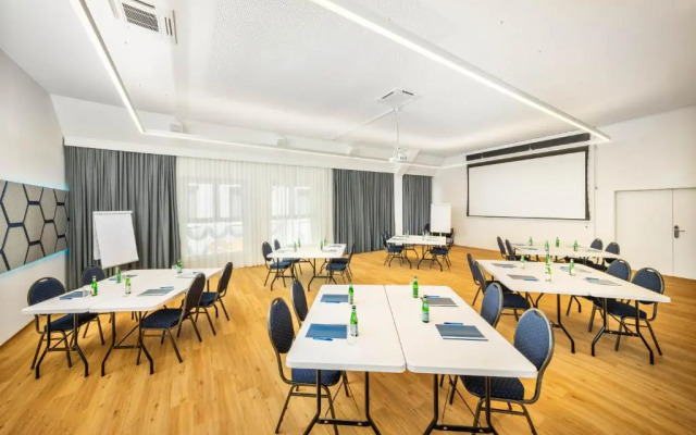 lyf Schönbrunn Vienna