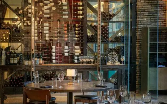 Renaissance Las Vegas Hotel