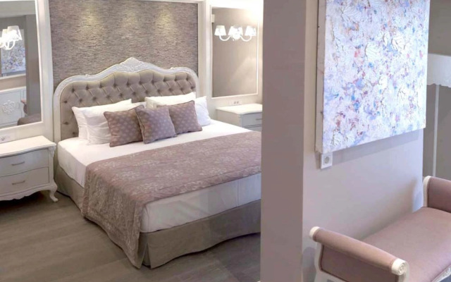 Ena Boutique Hotel & Residences