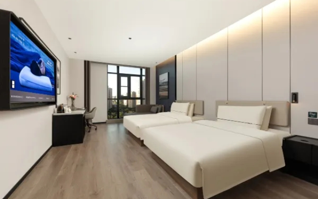 Wuxi National Software Park Zhenze Road Atour Hotel
