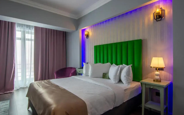 Phoenicia Express Hotel