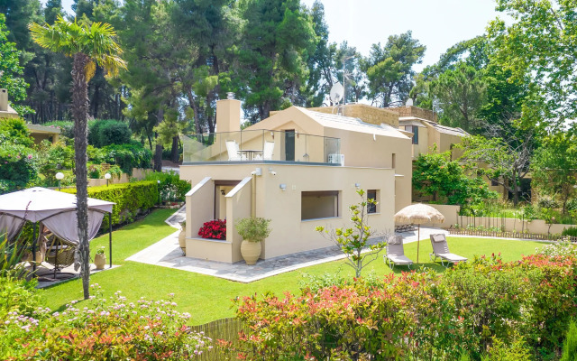 Sani Luxury Villas