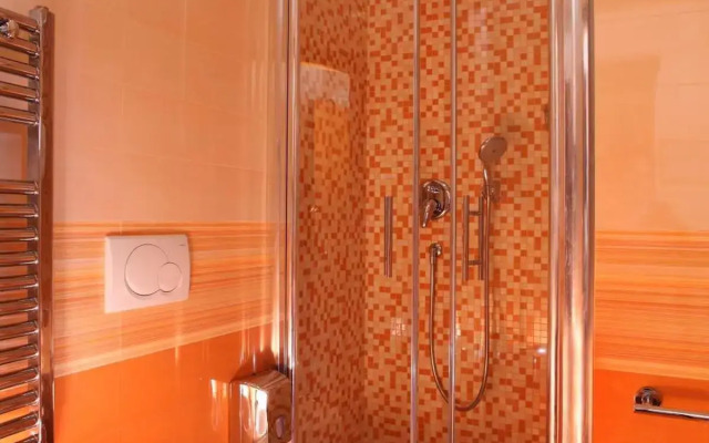 Serena Hotel