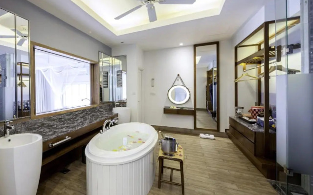 Machchafushi Island Resort & Spa Maldives, The Centara Collection