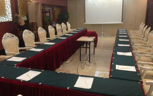 Kaichuang Golden Street Business Hotel