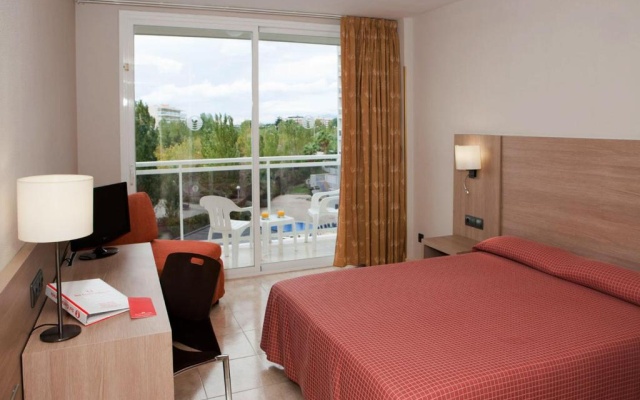 Double room with balcony (full double bed)