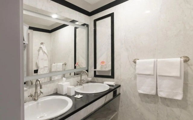 Grand Hotel Parkers
