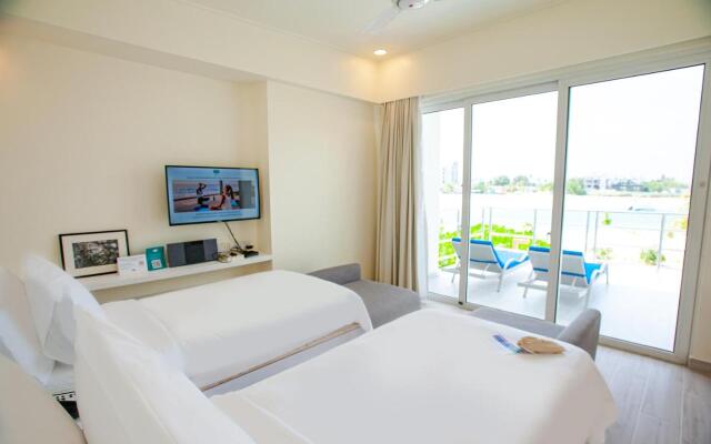 Holiday Inn Resort Kandooma Maldives - Kids Stay & Eat Free and DIVE FREE for Certified Divers for a minimum 3 nights stay