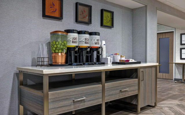 Hampton Inn San Antonio-Downtown (River Walk)