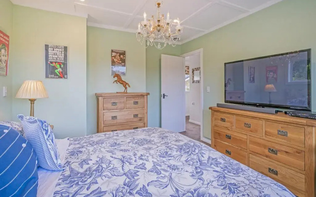 Bayview Valley Lodge