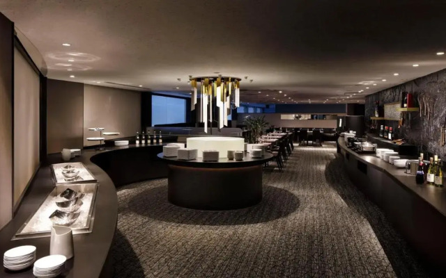 RIHGA Royal Hotel Osaka, Vignette Collection by IHG