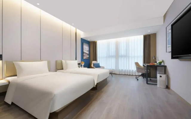 Atour Hotel Jinan West Station East Square