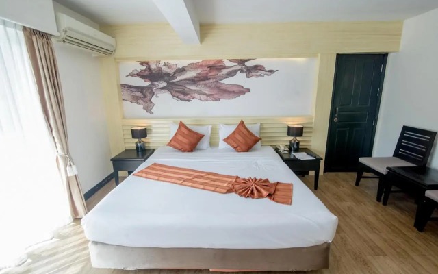 Sea Breeze Jomtien Resort (SHA Extra Plus)