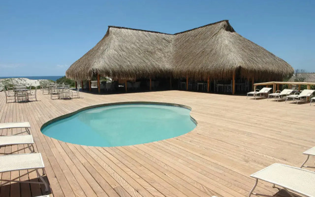 Nyati Beach Lodge