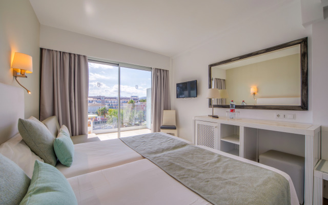 Playa Esperanza Resort