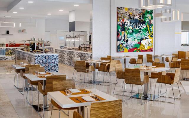 Novotel Dubai Al Barsha Hotel