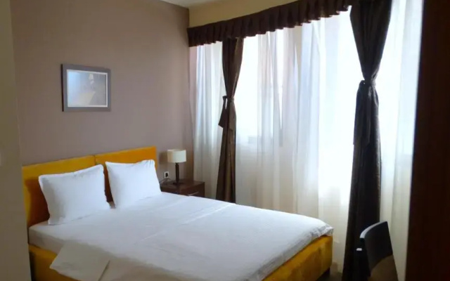 Keto Hotel