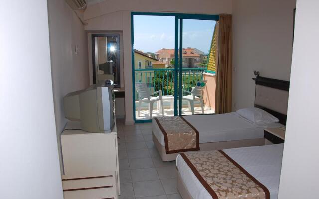 Clover Magic Park Side Otel