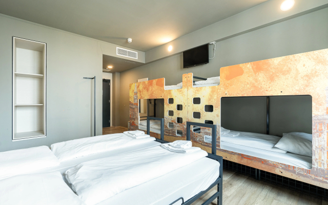 Отель a&o Hostel Venezia Mestre