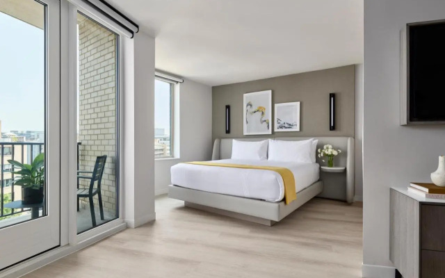 Hotel AKA Washington Circle