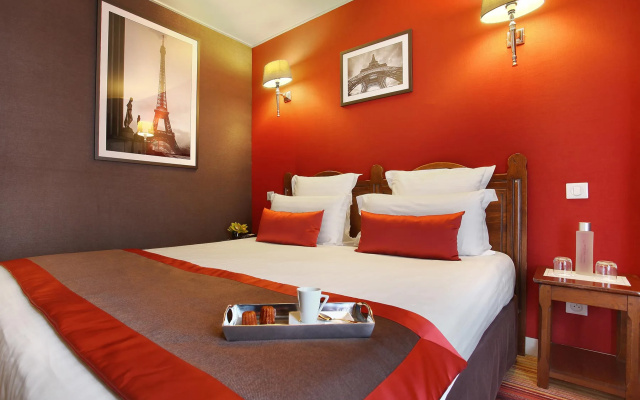 Classic Double room (full double bed)