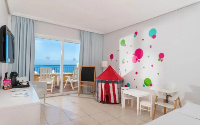 Landmar Costa los Gigantes Family Resort