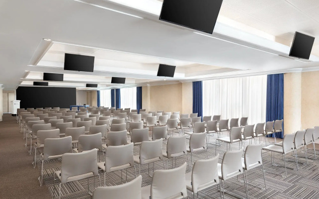 Courtyard by Marriott Rome Central Park