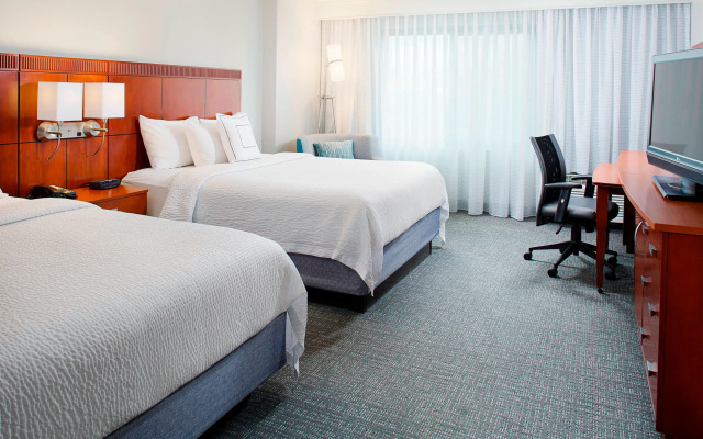 Courtyard by Marriott Roanoke Airport