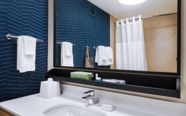 Spark by Hilton Fredericksburg Southpoint