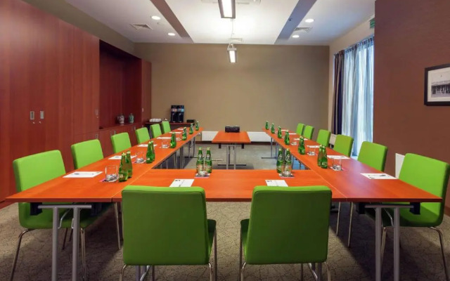 Hampton by Hilton Warsaw Airport