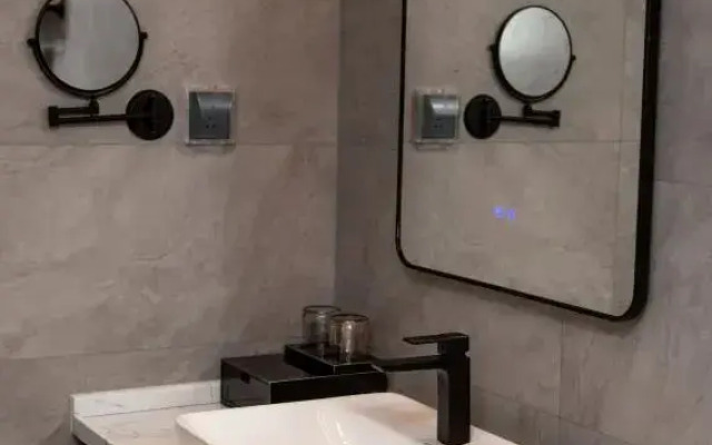 Macheng Lunwei International Hotel