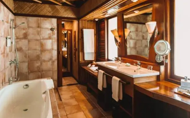 Intercontinental Bora Bora Le Moana Resort