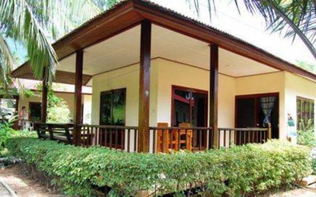 Baan Srinimit Bungalow