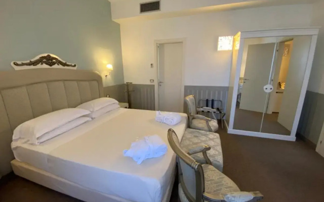 JR Hotels Oriente Bari