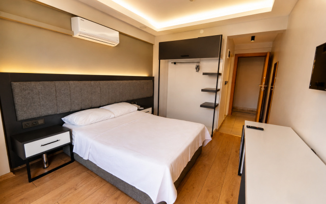 Hotel London Blue